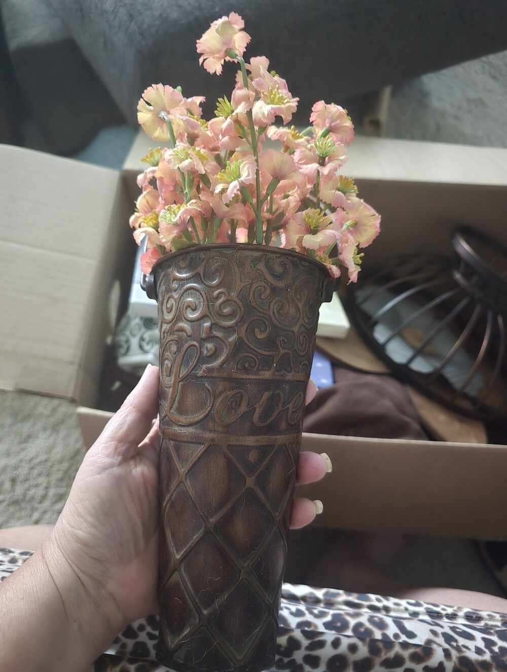 Carpentree Metal Wall Hanging With Flowers